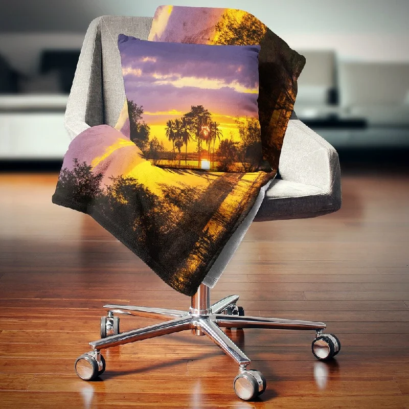 Alpaca wool blankets for a hypoallergenic and warm optionDesignart 'Colorful Flooded Field At Sunset' Landscape Wall Throw Blanket Alpaca wool blankets for a hypoallergenic and warm optionDesignart 'Colorful Flooded Field At Sunset' Landscape Wall Throw Blanket