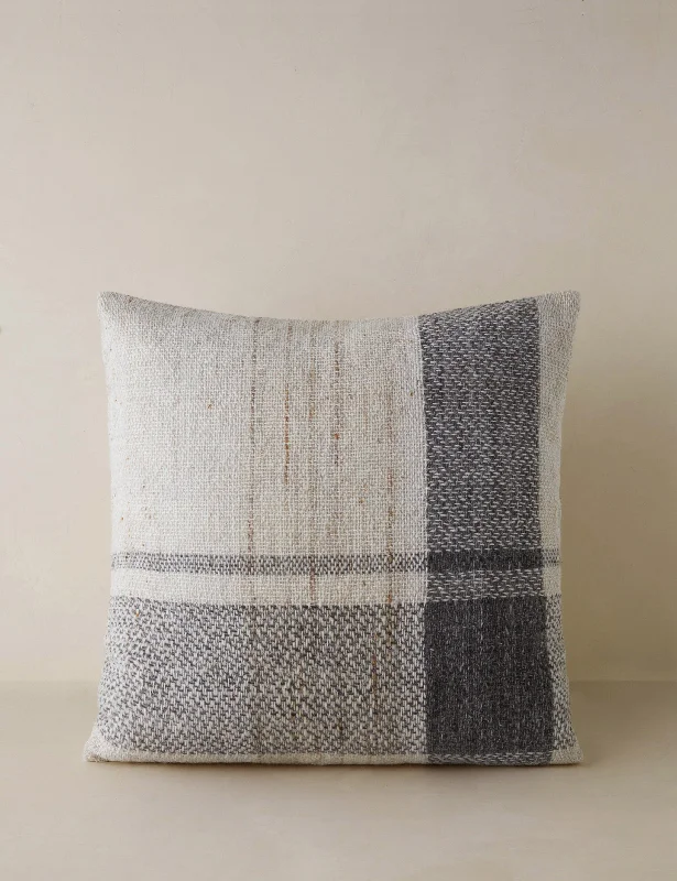 Cotton Pillows for Natural ComfortDecorative Pillows for Living Room MakeoverSidle Indoor/Outdoor Pillow Cotton Pillows for Natural ComfortDecorative Pillows for Living Room MakeoverSidle Indoor/Outdoor Pillow