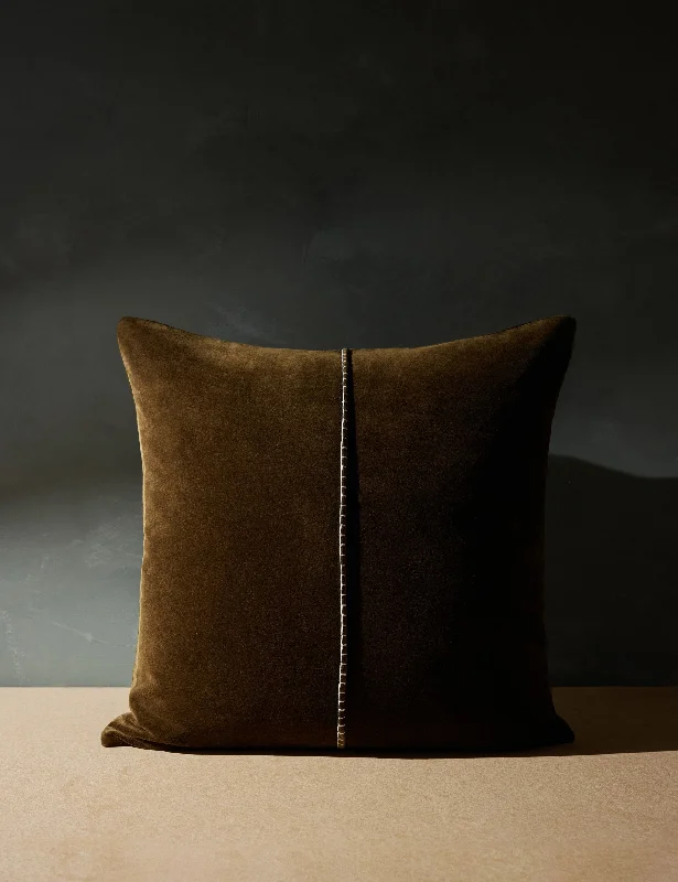 Hypoallergenic Pillows for Allergy SufferersSoft and Fluffy Pillows for Bedroom ComfortCaddie Velvet Pillow Hypoallergenic Pillows for Allergy SufferersSoft and Fluffy Pillows for Bedroom ComfortCaddie Velvet Pillow