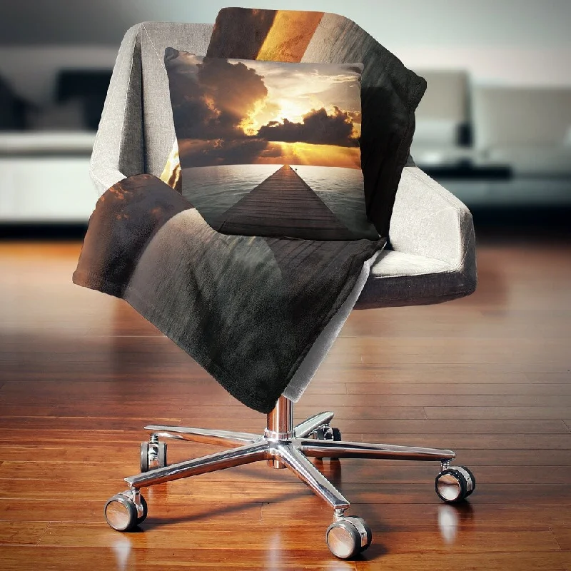 Cashmere blankets for ultimate softness and luxuryDesignart 'Indefinite Wooden Pier to Gloomy Sea' Bridge Throw Blanket Cashmere blankets for ultimate softness and luxuryDesignart 'Indefinite Wooden Pier to Gloomy Sea' Bridge Throw Blanket