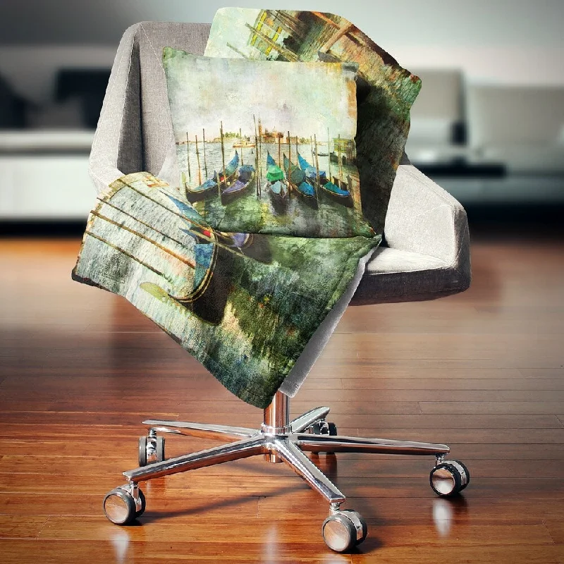 Cashmere blankets for ultimate softness and luxuryDesignart 'Venetian Gondolas' Landscape Painting Throw Blanket Cashmere blankets for ultimate softness and luxuryDesignart 'Venetian Gondolas' Landscape Painting Throw Blanket