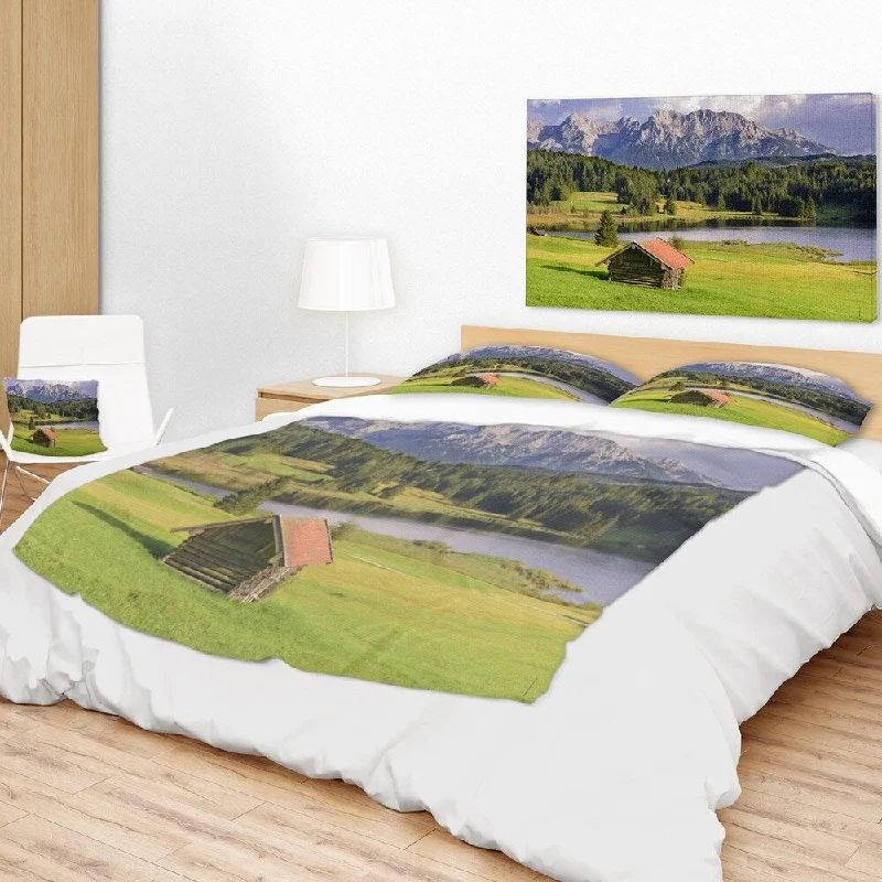 Rayon from bamboo blankets for a silky and breathable feelDesignart 'Bavaria with Mountains and Lake' Landscape Fleece Throw Blanket Rayon from bamboo blankets for a silky and breathable feelDesignart 'Bavaria with Mountains and Lake' Landscape Fleece Throw Blanket
