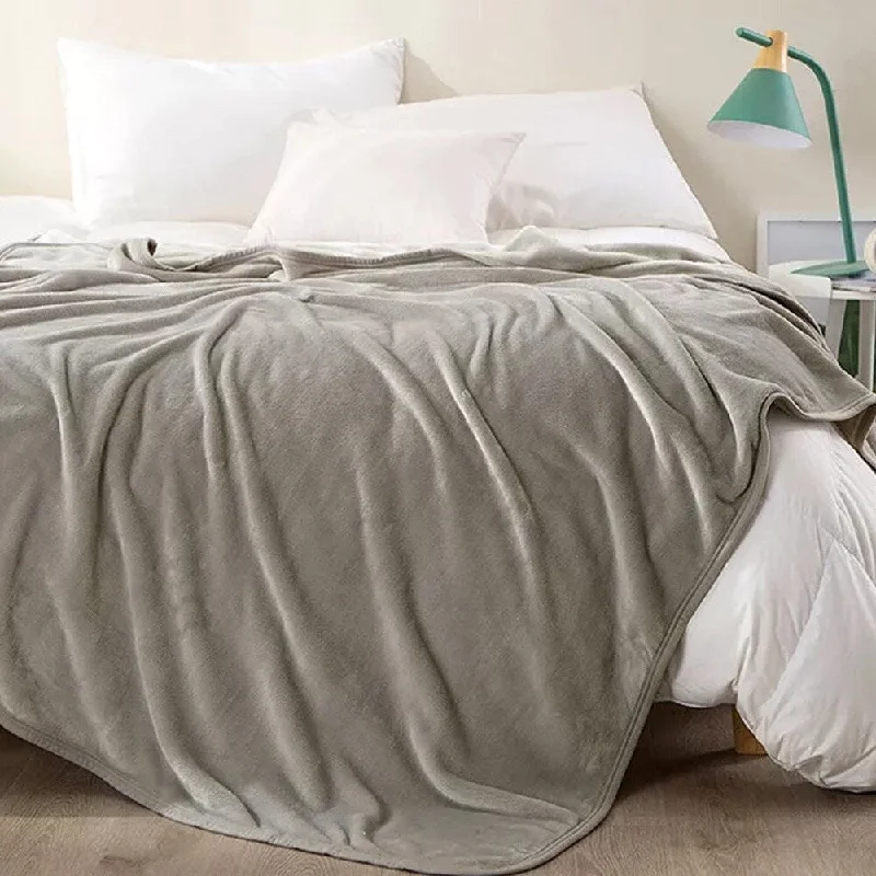 Recycled polyester blankets for an eco - conscious option60' x 80'' 20lbs Crystal Velvet Cover Weighted Blankets Brown Recycled polyester blankets for an eco - conscious option60' x 80'' 20lbs Crystal Velvet Cover Weighted Blankets Brown