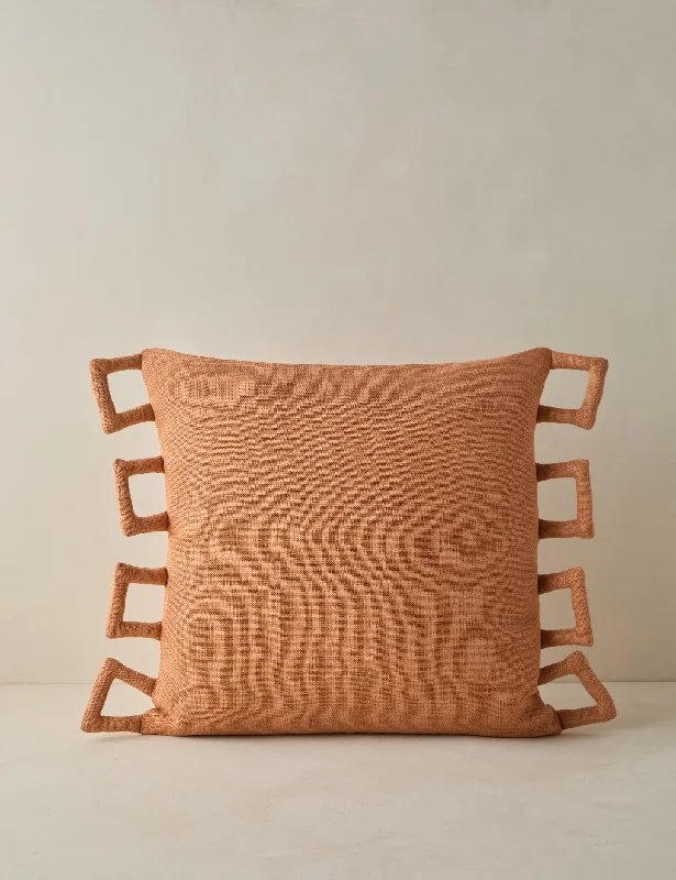 Silk Pillows for Smooth Skin and HairFeather Pillows for a Luxurious SleepSofia Linen Pillow Silk Pillows for Smooth Skin and HairFeather Pillows for a Luxurious SleepSofia Linen Pillow