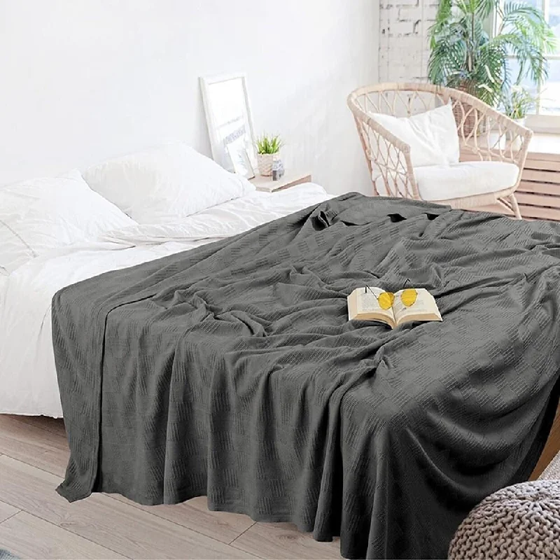 Rayon from bamboo blankets for a silky and breathable feelQueen Size Blanket 100% Cotton Thermal Blanket Smoke Grey Rayon from bamboo blankets for a silky and breathable feelQueen Size Blanket 100% Cotton Thermal Blanket Smoke Grey