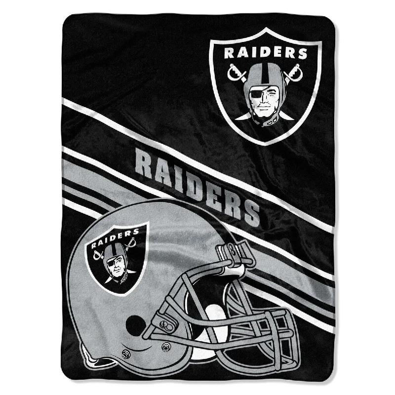 Alpaca wool blankets for a hypoallergenic and warm optionNFL 080 Raiders Slant Raschel Alpaca wool blankets for a hypoallergenic and warm optionNFL 080 Raiders Slant Raschel