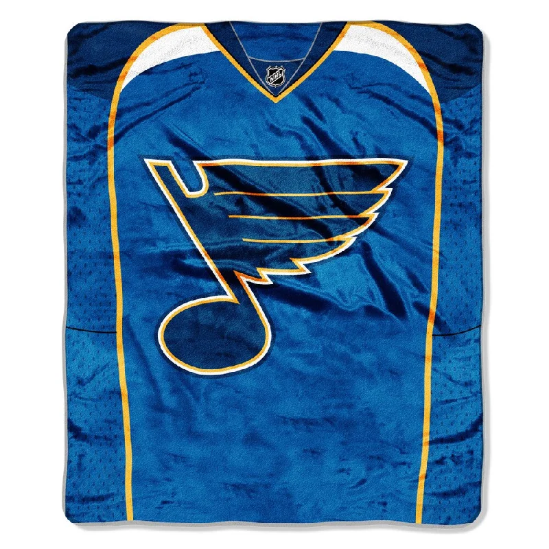 Queen - size blankets for standard - sized bedsNHL 701 Blues Jersey Raschel Throw