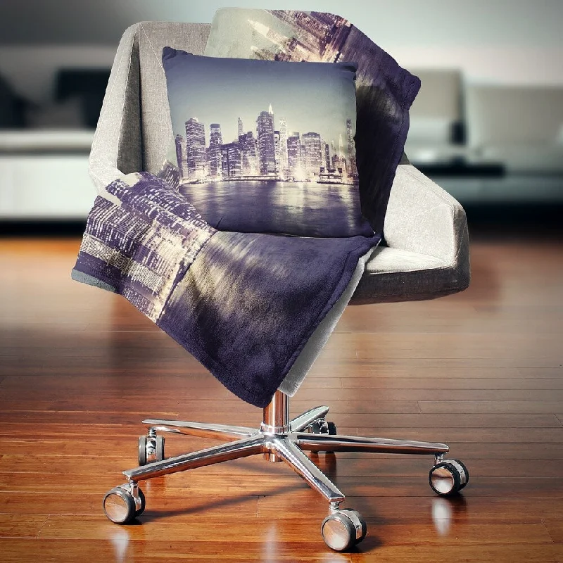 Linen blankets with a rustic and textured lookDesignart 'Black and White NYC Night Panorama' Throw Blanket Linen blankets with a rustic and textured lookDesignart 'Black and White NYC Night Panorama' Throw Blanket