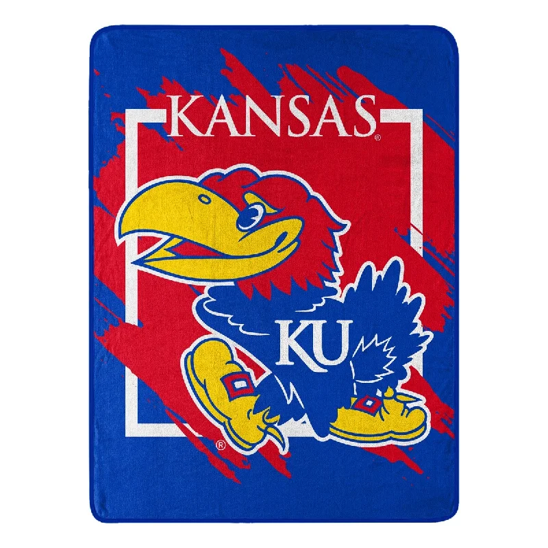 Chenille blankets with a thick and fuzzy textureDimensional - Kansas Micro Raschel Throw Chenille blankets with a thick and fuzzy textureDimensional - Kansas Micro Raschel Throw