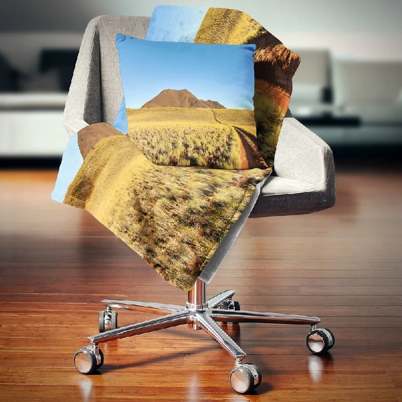 Synthetic fiber blend blankets for a budget - friendly choiceDesignart 'Namibrand Desert Landscape' Landscape Fleece Throw Blanket Synthetic fiber blend blankets for a budget - friendly choiceDesignart 'Namibrand Desert Landscape' Landscape Fleece Throw Blanket