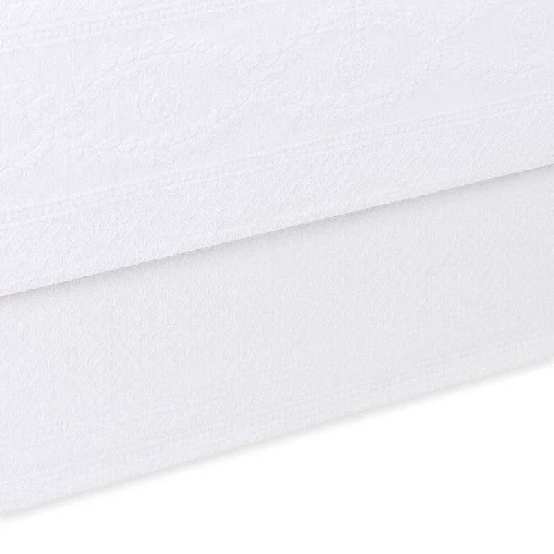 Bed skirts with a flannel material for a cozy winter optionWilliamsburg Abby White Queen Bed Skirt Bed skirts with a flannel material for a cozy winter optionWilliamsburg Abby White Queen Bed Skirt