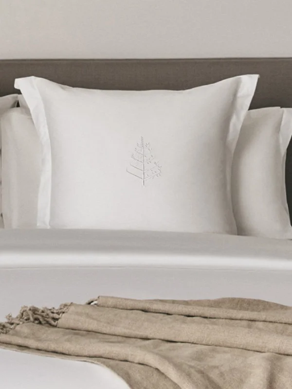Signature White