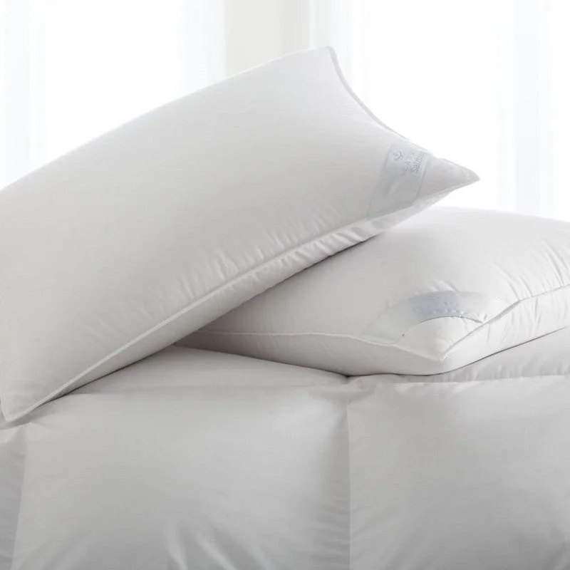 Hypoallergenic Pillows for Allergy SufferersSalzburg White Goose Down Pillow