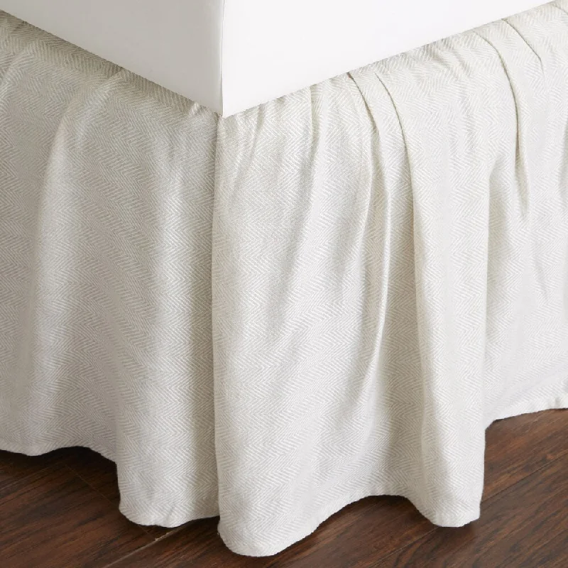 Twin - size bed skirts for a single bedSavannah 18-inch Drop 3 Piece Tuck in Bed Skirt Twin - size bed skirts for a single bedSavannah 18-inch Drop 3 Piece Tuck in Bed Skirt