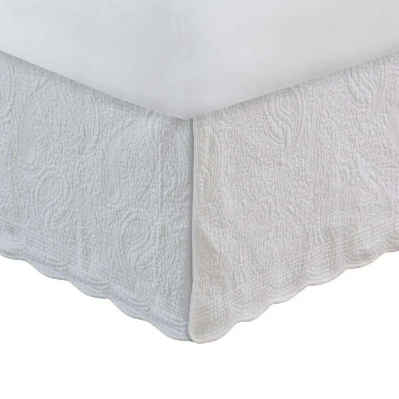 Bed skirts with a damask pattern for an elegant lookMuka Paisley Quilted King Bed Skirt, Cotton Drop, Polyester Platform, Ivory Bed skirts with a damask pattern for an elegant lookMuka Paisley Quilted King Bed Skirt, Cotton Drop, Polyester Platform, Ivory