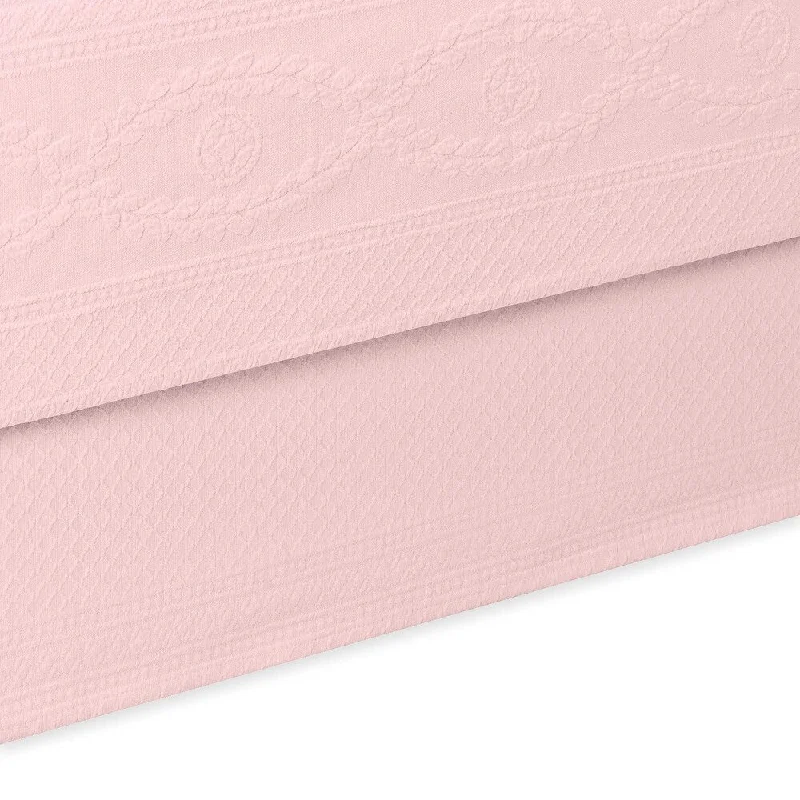 Bed skirts with a jacquard weave for a textured lookWilliamsburg Abby Shell Queen Bed Skirt Bed skirts with a jacquard weave for a textured lookWilliamsburg Abby Shell Queen Bed Skirt