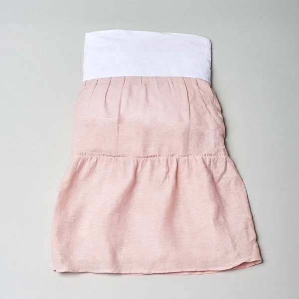 Bed skirts with a jacquard weave for a textured lookCourtney Baby Bed Skirt