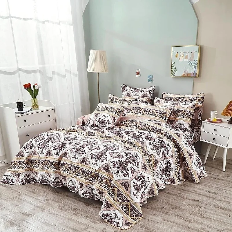 Recycled polyester blankets for an eco - conscious option3pc Full Bohemian Quilted Bedspread Set Paisley Pink