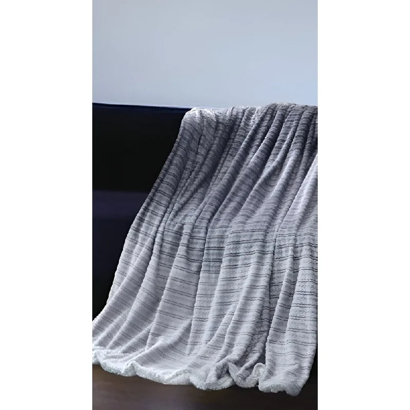 Chenille blankets with a thick and fuzzy texture70" X 60" Dark Slate Gray Knitted Polyester Plush Throw Blanket Chenille blankets with a thick and fuzzy texture70" X 60" Dark Slate Gray Knitted Polyester Plush Throw Blanket