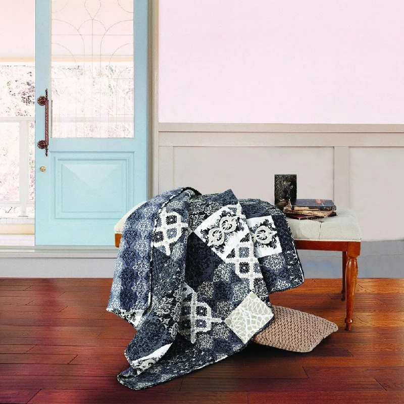 Fleece blankets for a cozy and plush textureArabesque Quilted Throw