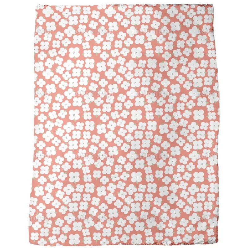 Fleece blankets for a cozy and plush textureCherry Blossom Sea Fleece Blanket