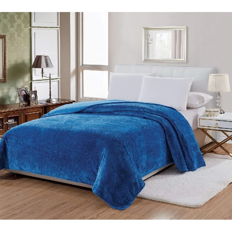 Queen - size blankets for standard - sized bedsDécor&More Home Essentials Popcorn Textured Microplush Blanket Queen - size blankets for standard - sized bedsDécor&More Home Essentials Popcorn Textured Microplush Blanket