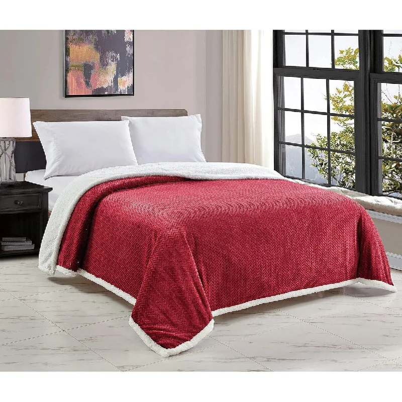 Wool blankets with natural warmth and insulationDécor&More HomeEssentials Extra Heavy and Plush Chevron Braided King Size Microplush Blanket with Sherpa Backing 108x90-Burgundy Wool blankets with natural warmth and insulationDécor&More HomeEssentials Extra Heavy and Plush Chevron Braided King Size Microplush Blanket with Sherpa Backing 108x90-Burgundy