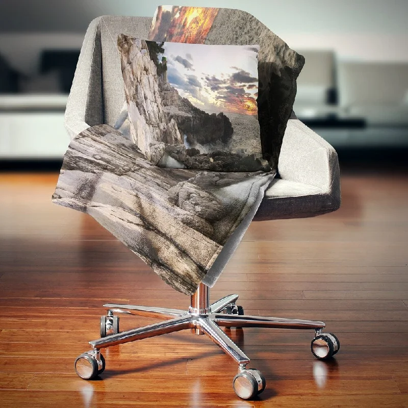 Mohair blankets with a unique sheen and softnessDesignart 'Adiratic Sunset' Landscape Photography Throw Blanket