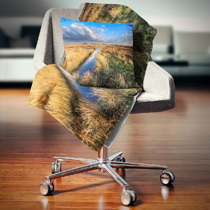 King - size blankets to cover large beds comfortablyDesignart 'Beautiful Meadow with Blue Sky' Landscape Fleece Throw Blanket