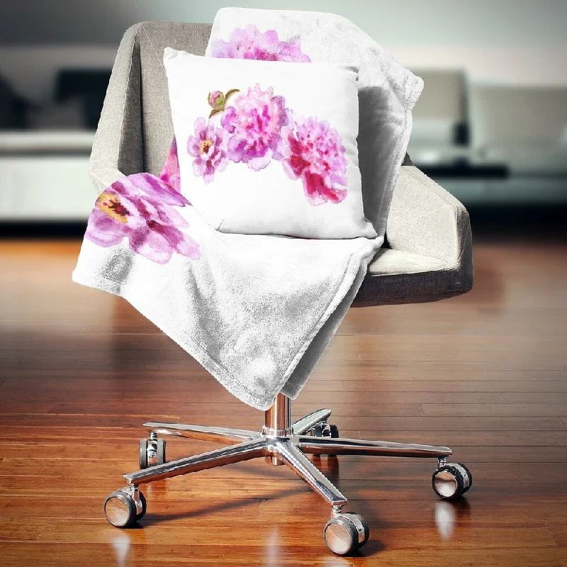 Linen blankets with a rustic and textured lookDesignart 'Bright Pink Peony Flowers' Floral Throw Blanket