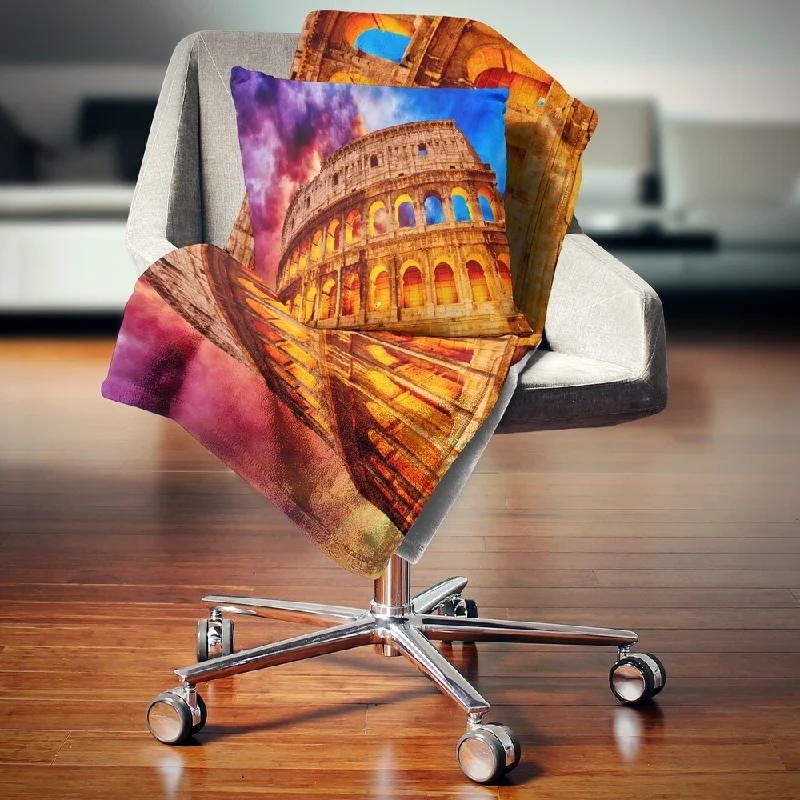 Silk blankets with a smooth and elegant touchDesignart 'Colosseum Rome Italy' Monumental Photo Throw Blanket