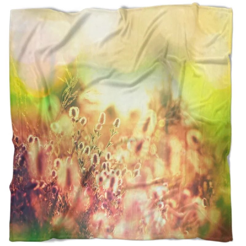 Linen blankets with a rustic and textured lookDesignart 'Cute Summer Flowers on Meadow' Floral Throw Blanket