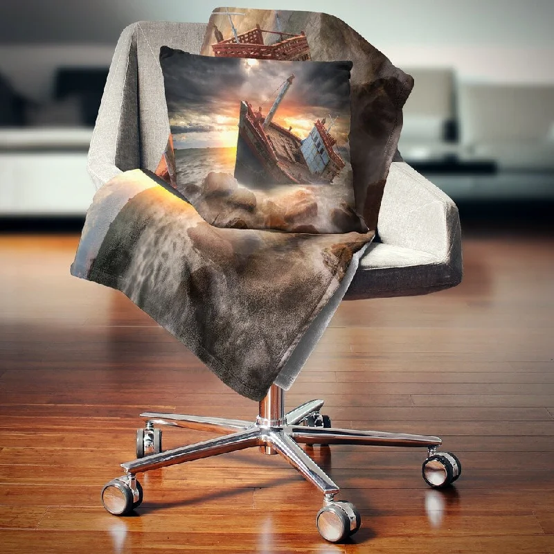 Fleece blankets for a cozy and plush textureDesignart 'Fishing Boat Beached' Landscape Photography Throw Blanket