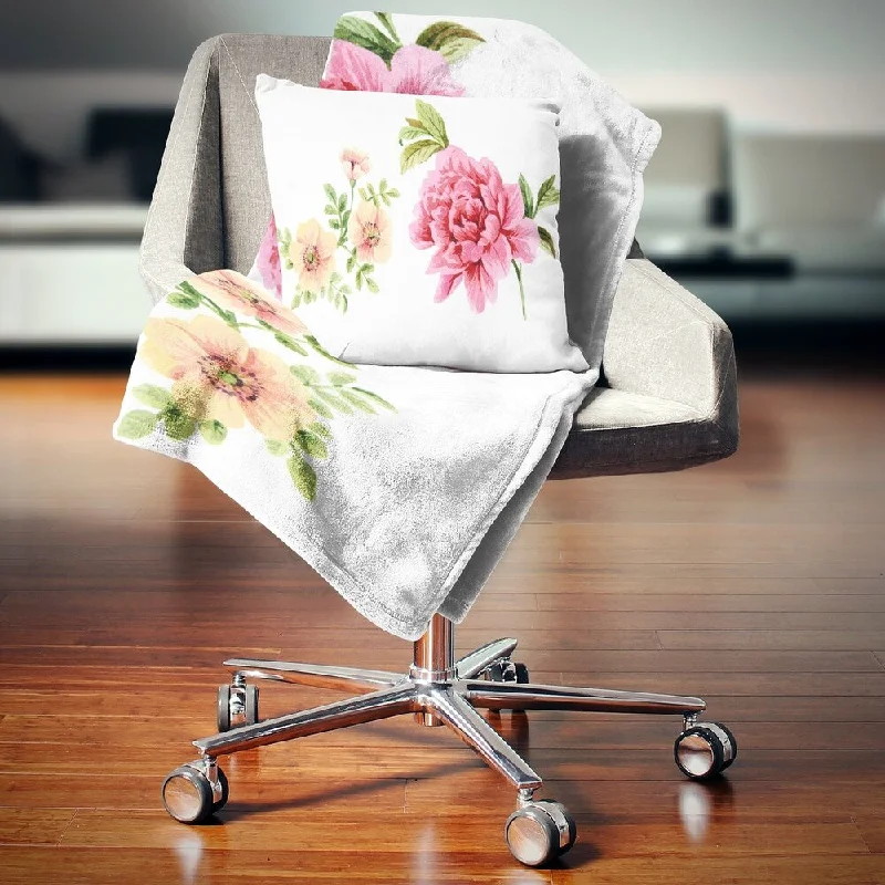 Chenille blankets with a thick and fuzzy textureDesignart 'Pink and Orange Flowers' Watercolor Floral Throw Blanket