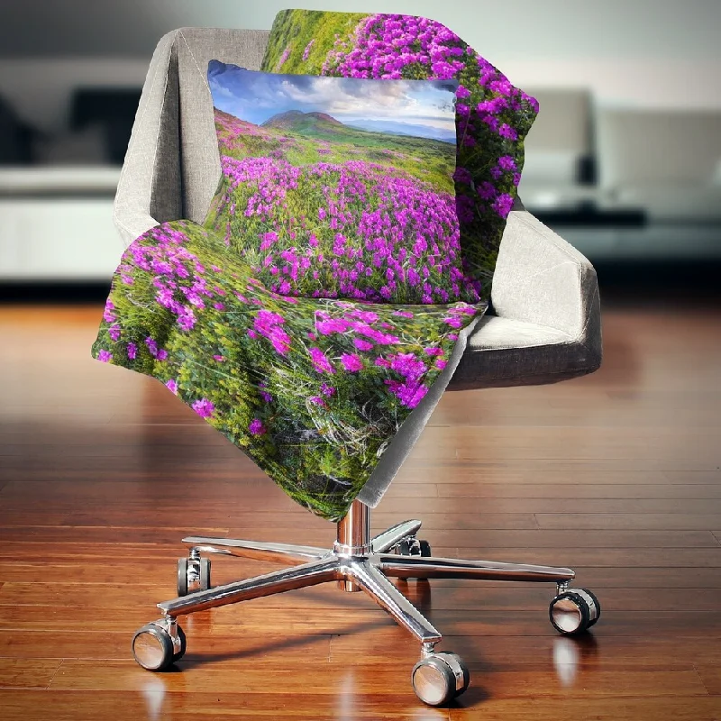 Wool blankets with natural warmth and insulationDesignart 'Rhododendron Flowers in Mountains' Landscape Photography Throw Blanket