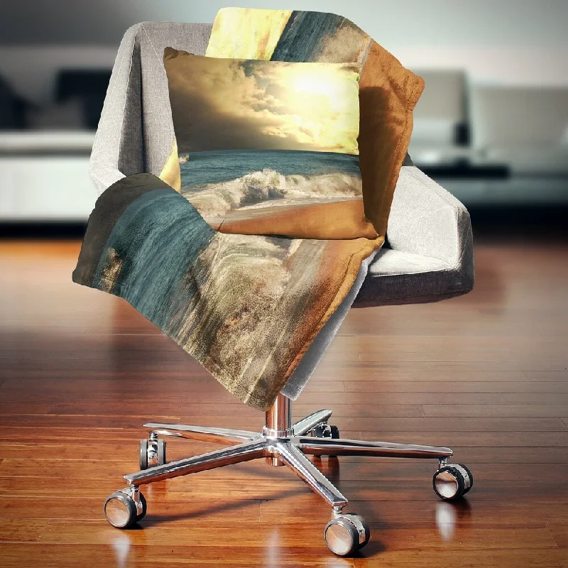 King - size blankets to cover large beds comfortablyDesignart 'Rushing Waves under Cloudy Sky' Seashore Throw Blanket