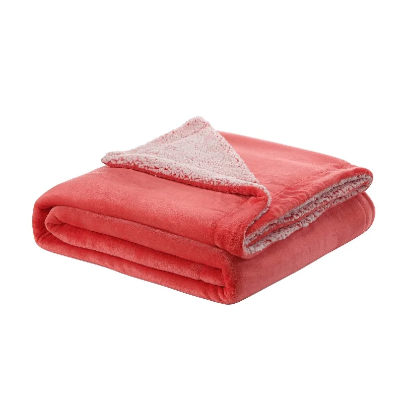 Alpaca wool blankets for a hypoallergenic and warm optionFuchsia Knitted PolYester Solid Color Plush King Blanket Alpaca wool blankets for a hypoallergenic and warm optionFuchsia Knitted PolYester Solid Color Plush King Blanket
