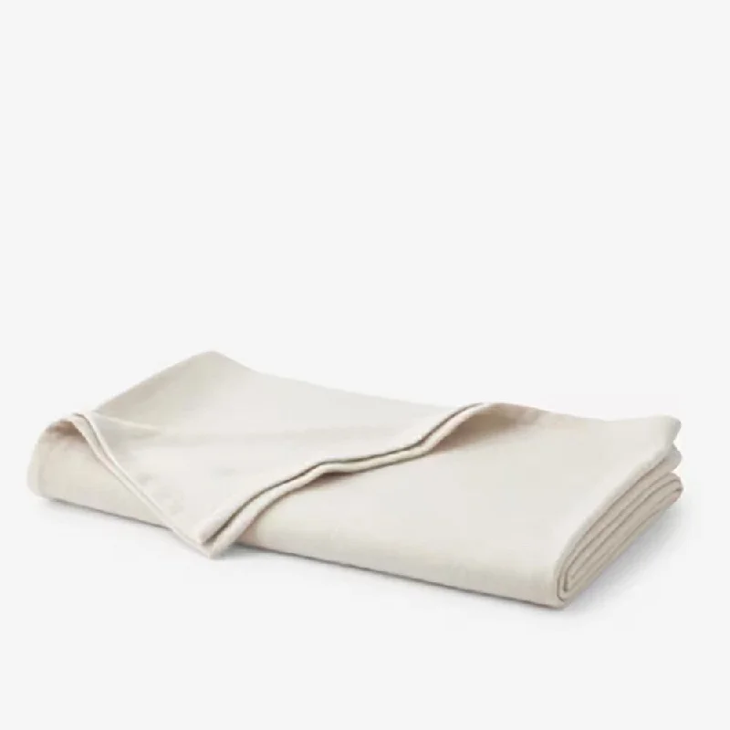 Mohair blankets with a unique sheen and softnessFull/Queen Luxury Lambs Wool Blanket Ivory