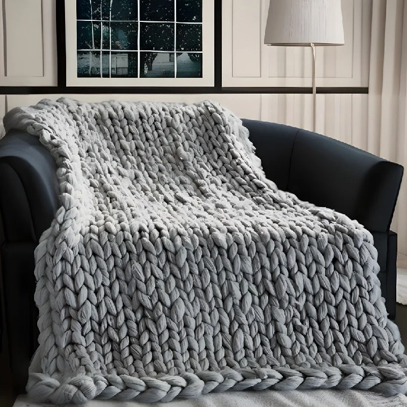 Mohair blankets with a unique sheen and softnessLight Gray Knitted Polyester Solid Color Throw Blanket