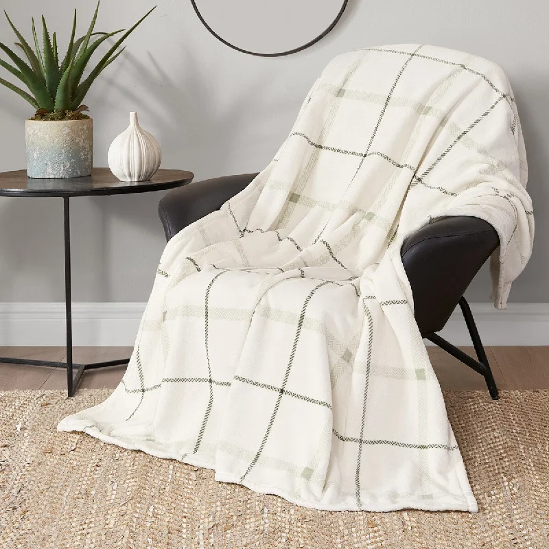 Alpaca wool blankets for a hypoallergenic and warm optionLucky Brand Palmdale Throws Plush 50" x 70" Throw Blanket Alpaca wool blankets for a hypoallergenic and warm optionLucky Brand Palmdale Throws Plush 50" x 70" Throw Blanket