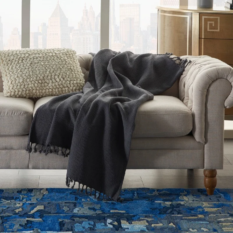 Microfiber blankets that are durable and easy to care forMina Victory Solid Chevron Throw Blanket Microfiber blankets that are durable and easy to care forMina Victory Solid Chevron Throw Blanket