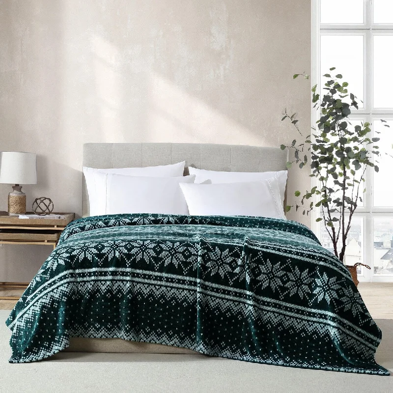 Bamboo fiber blankets with natural antibacterial propertiesNautica Fairisle Texture Ultra Soft Plush Green Blanket Bamboo fiber blankets with natural antibacterial propertiesNautica Fairisle Texture Ultra Soft Plush Green Blanket