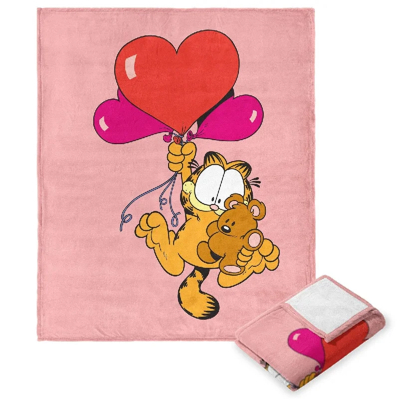 Queen - size blankets for standard - sized bedsNickelodeon Garfield Fly Away Silk Touch Throw Blanket
