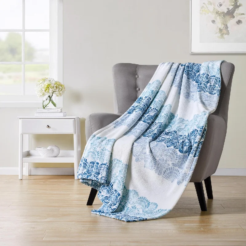 Alpaca wool blankets for a hypoallergenic and warm optionOmbre Seashells Nautical Plush 50" x 70" Throw Alpaca wool blankets for a hypoallergenic and warm optionOmbre Seashells Nautical Plush 50" x 70" Throw