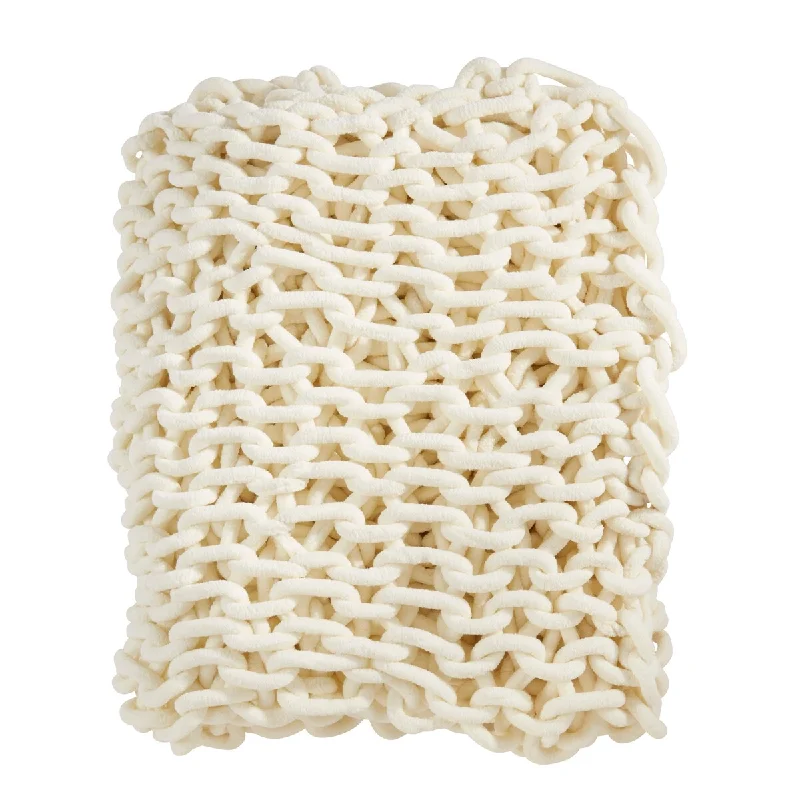 Linen blankets with a rustic and textured lookTextured Chunky Knit Cozy Throw