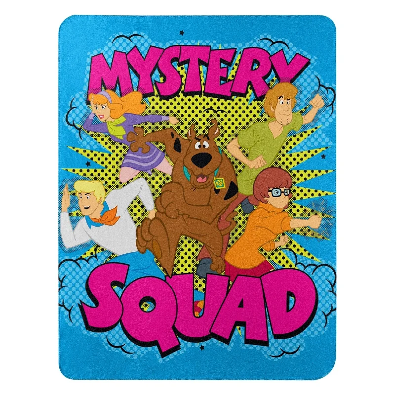 Recycled polyester blankets for an eco - conscious optionThe Northwest Company SCOOBY DOO MYSTERY SQUAD FLEECE THROW 45X60, blue Recycled polyester blankets for an eco - conscious optionThe Northwest Company SCOOBY DOO MYSTERY SQUAD FLEECE THROW 45X60, blue