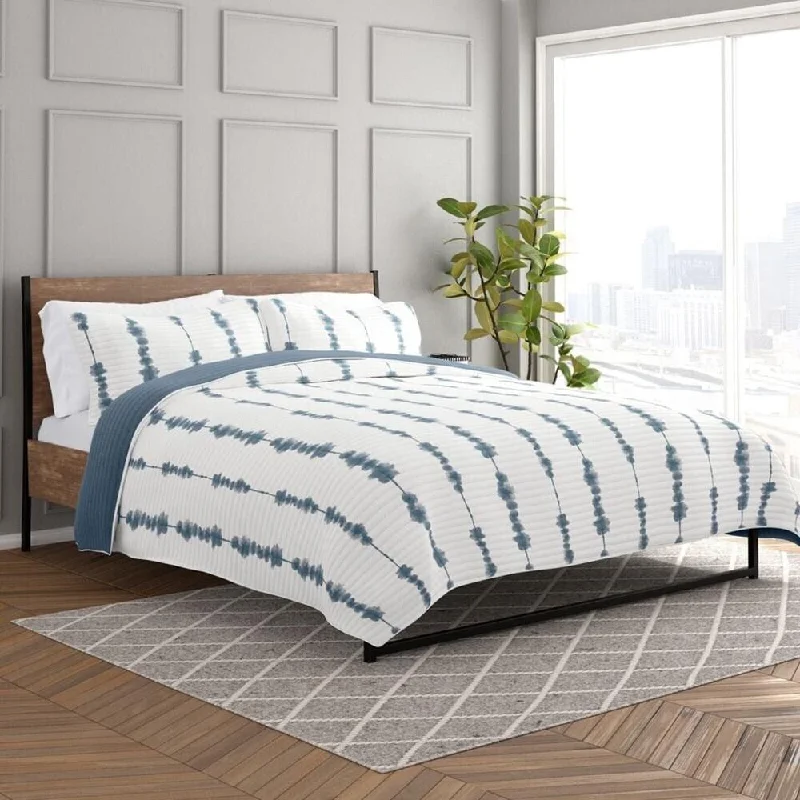 Silk blankets with a smooth and elegant touch3pc King/Cal King Quilted Coverlet Set Reversible Shabori Navy Silk blankets with a smooth and elegant touch3pc King/Cal King Quilted Coverlet Set Reversible Shabori Navy