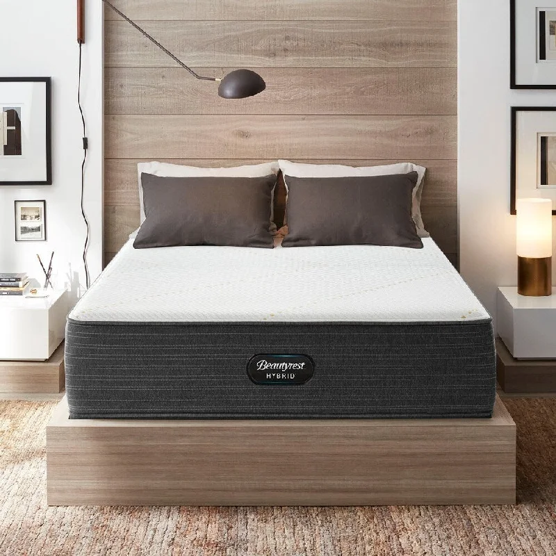 King - size mattresses for spacious master bedroomsBeautyrest Hybrid BRX3000-IM 14-inch Medium Firm Hybrid Mattress Set King - size mattresses for spacious master bedroomsBeautyrest Hybrid BRX3000-IM 14-inch Medium Firm Hybrid Mattress Set