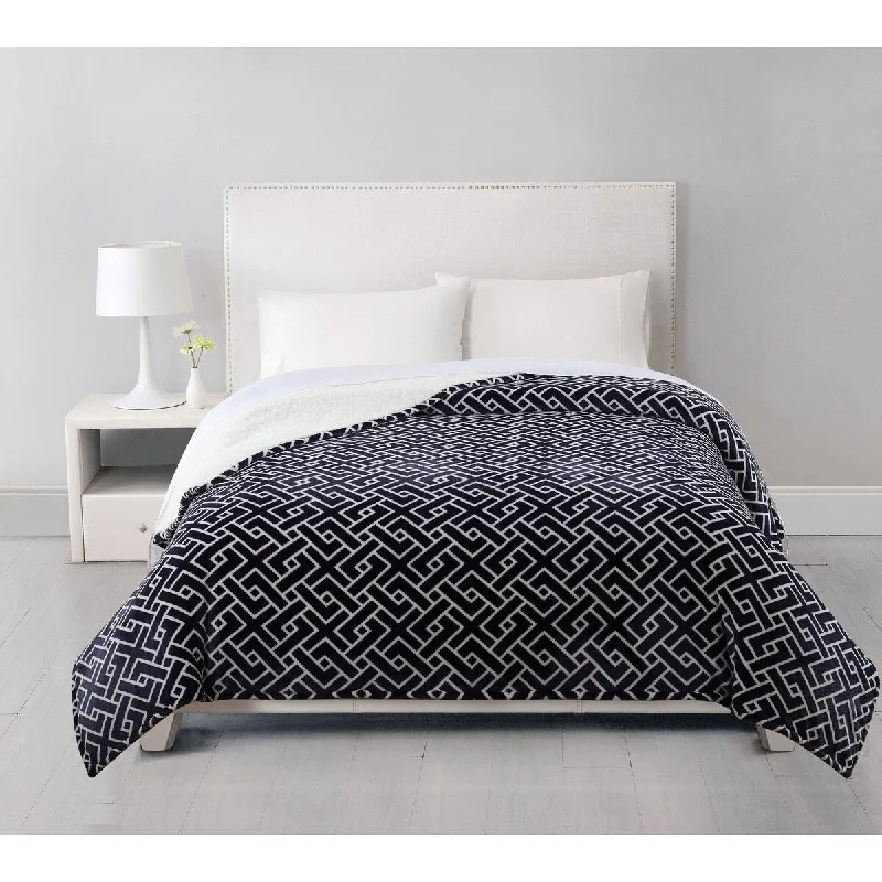 Cotton blankets for breathability and a lightweight feelChic Home Zodia 2-ply Queen Blanket