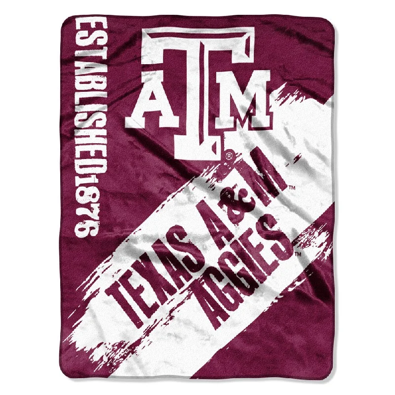 Chenille blankets with a thick and fuzzy textureCOL 031 Texas A&M Multicolor Polyester Painted Fleece